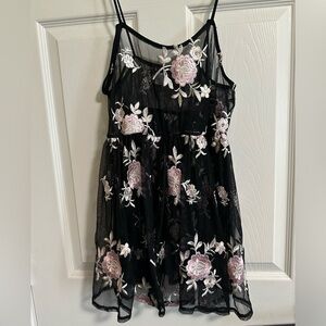 VENUS Black Floral Lace Babydoll Nighty Size Small NWOT